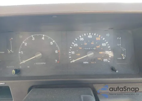 1983 Toyota Camry Le z USA, uszkodzony, nr VIN JT2SV16E1D0034322